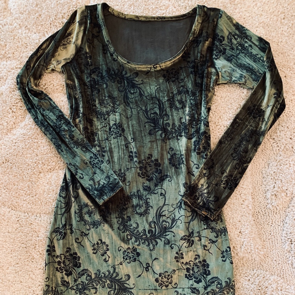 Beautiful Green Stretch Velvet Dress